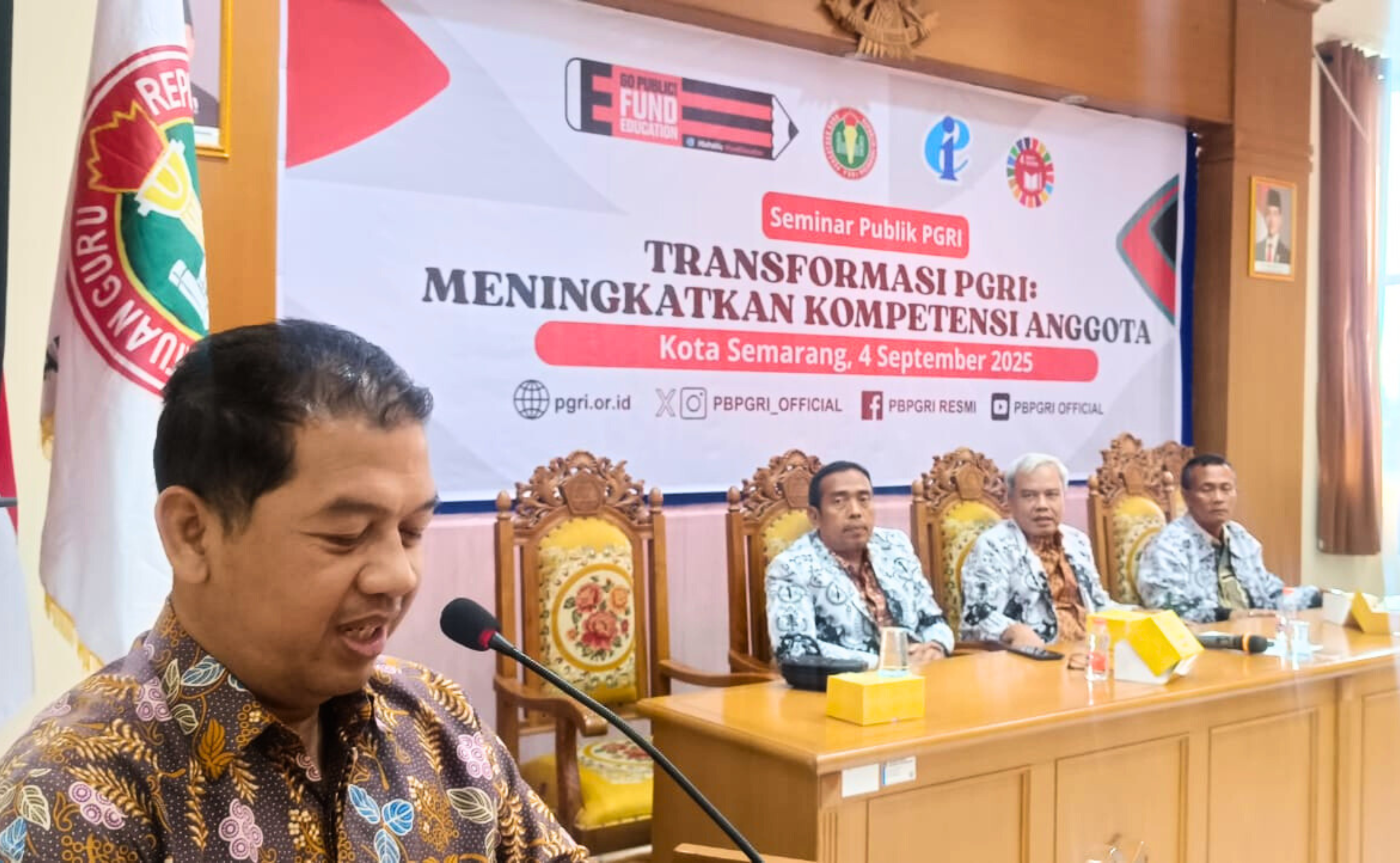Suasana Seminar Publik PGRI 2025